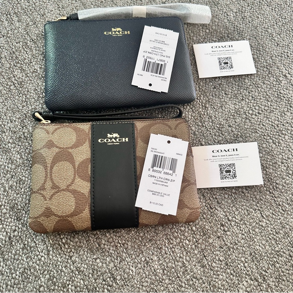 NWT (2) COACH WRISTLETS brown and navy blue
